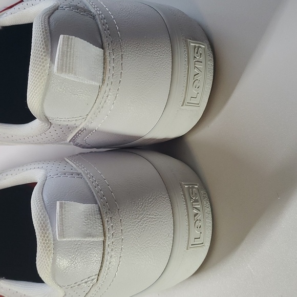 Levi's Shoes women's size 10 slip on perforated white mono flats Slip-on Nays - Picture 6 of 11